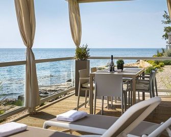 Aminess Planet Camping Maravea Holiday Homes - Novigrad - Balcón