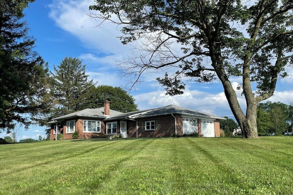 Beautiful open and spacious ranch home in country setting