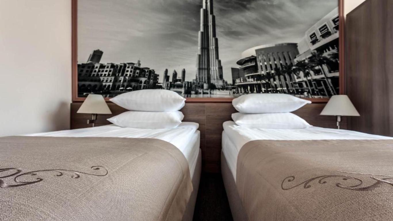 Rius Hotel Lviv