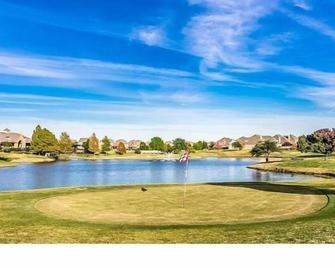 Gated And Guarded Community - Frisco - Campo de Golf