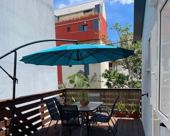 La Terrasse des manguiers - Saint-Denis - Balcón