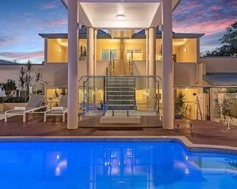 ذا نيوبورت أون ماكروسان - بورت دوغلاس - حوض السباحة