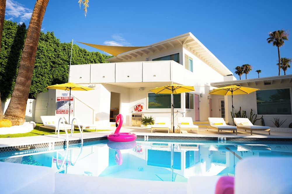 The Cactai - פאלם ספירנגס - בריכה