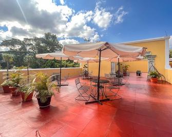 El Carmen Suites - Antigua - Balcony