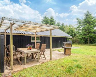 4 Person Holiday Home In Skjern - Skjern - Patio