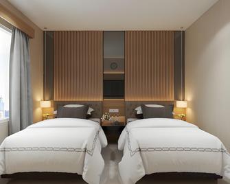 Cempaka Mas Hotel - Jombang - Habitación