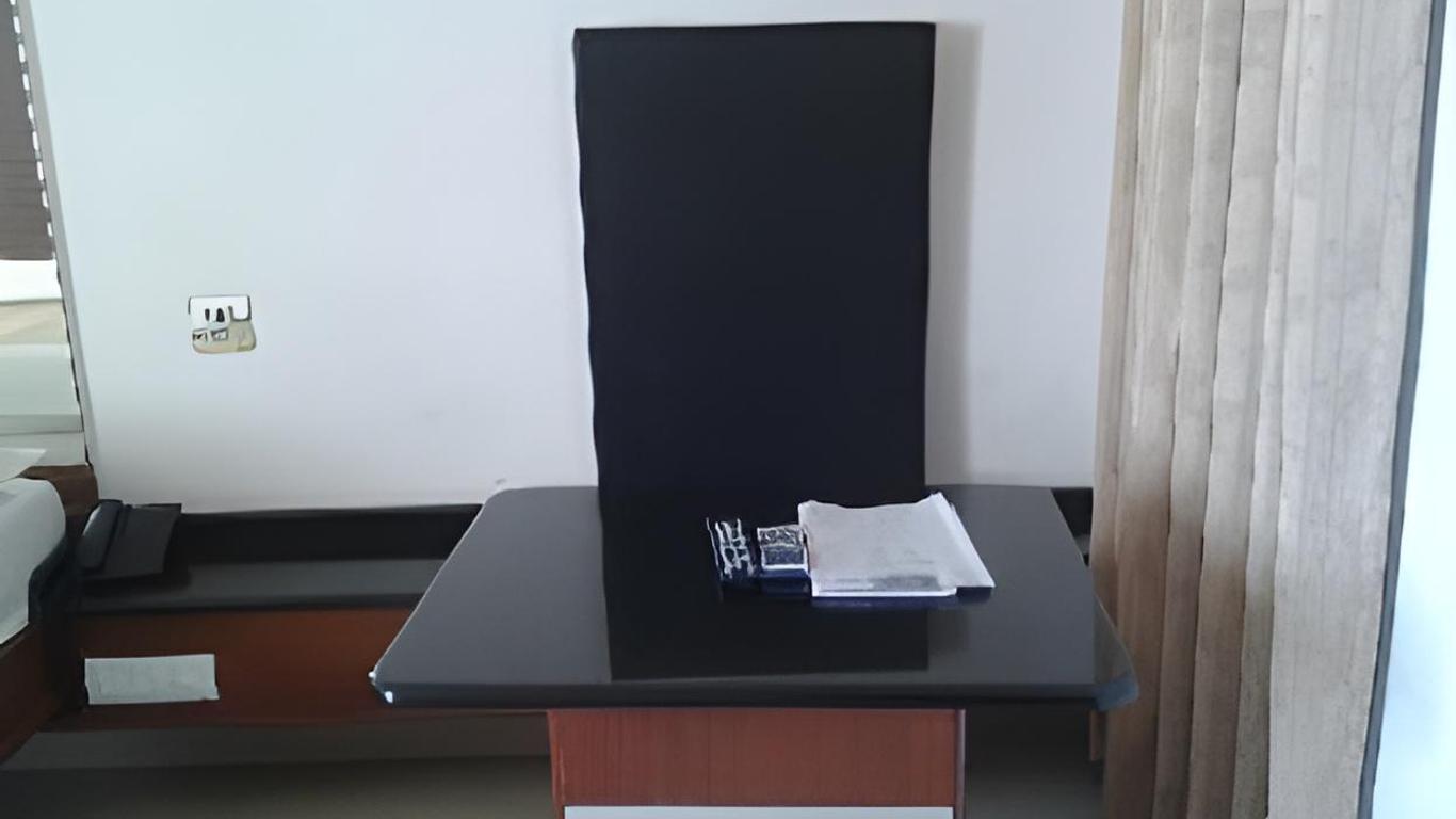 Lotus Bay View Hotel