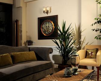 Edahan Hotel - Biga - Living room