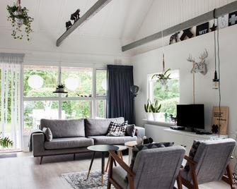 Holiday home at the beach (free wifi) - Makkum - Wohnzimmer