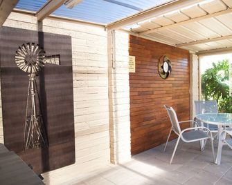 Junction Motel - Maryborough - Patio