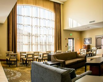 Staybridge Suites Schererville By IHG - Schererville - Lounge