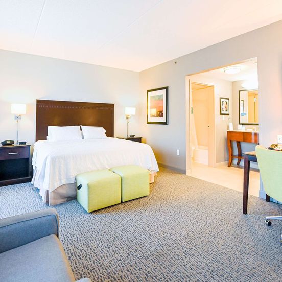 Bedroom view of Hampton Inn & Suites Smithfield