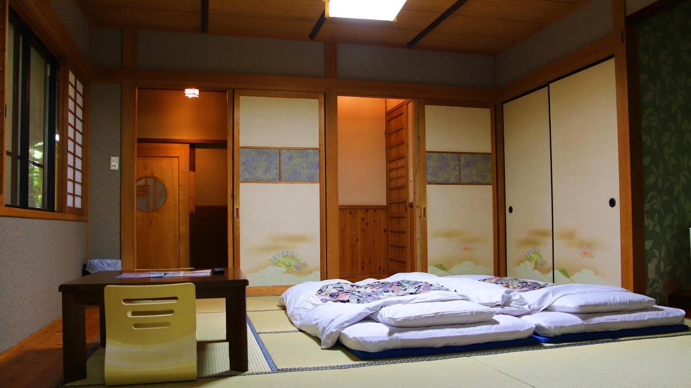 Yufuin Ryokan Nogiku