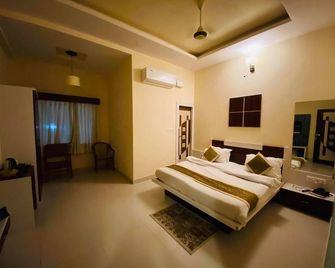 Hotel Kumkum Palace - Kishangarh - Bedroom