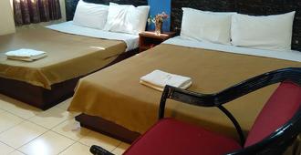 Kapit Hotel - Kuching - Yatak Odası