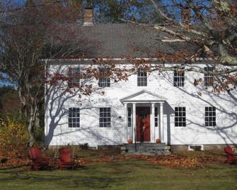 Grand Oak Manor Bed And Breakfast - Granville Ferry - Building