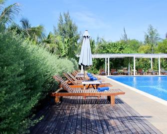 Blue Shell Resort - Phan Thiet - Piscina