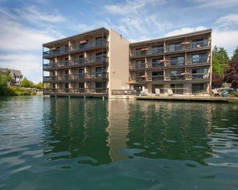 Lakeshore Inn - Lake Oswego - Будівля