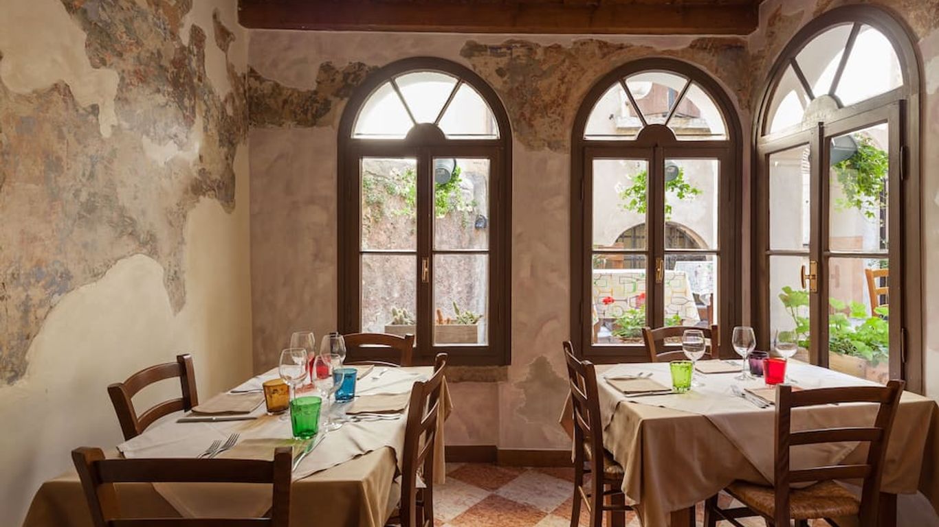 لوكاندا آل سنترال