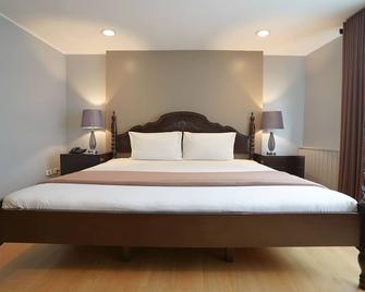 أرزو هوتل مانيلا - مانيلا - غرفة نوم