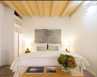 아 카사 디 알르 아게라 - 안게라