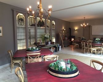 Le Clos Corbier - Aÿ-Champagne - Comedor