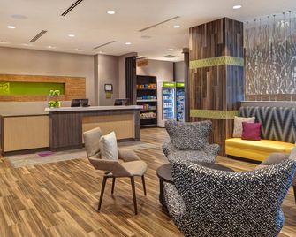 Home2 Suites by Hilton Charlotte Uptown - Charlotte - Lobby
