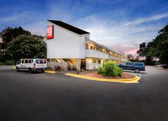 Econo Lodge Charlotte Airport - Charlotte - Building