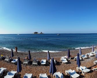 Vile Oliva Hotel & Resort - Petrovac - Strand