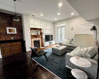 Cwe Luxury La Maison Modern - St. Louis - Oturma odası