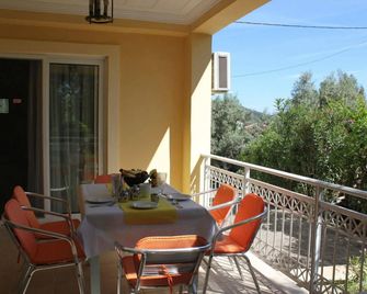 Lefkada Summer House Near The Beach - Nikiana - Balkon