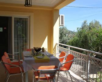 Lefkada Summer House - Nikiana - Balkon