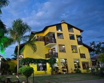 Pousada Villa Guimaraes - Chapada dos Guimaraes - Gebouw