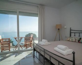 Kontemare Seascape - Koumeika