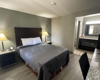 Western Inn Marietta - Smyrna - Bedroom