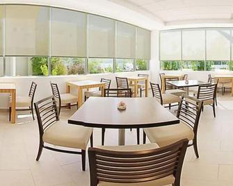 Costa Bahia Hotel & Convention Center - Guayanilla - Restaurante