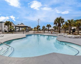 Quality Inn Surfside Myrtle Beach - Surfside Beach - Pool