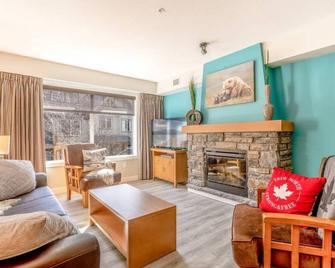 Copper Creek - Two Level Condo - Hot Tub & Fire Table - Dead Man's Flats - Sala de estar