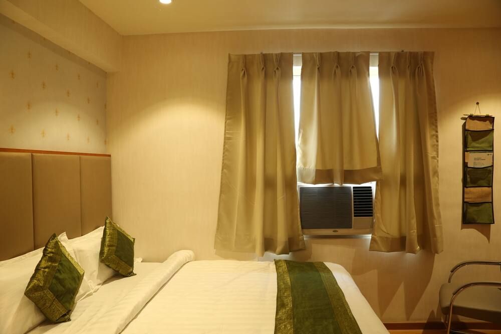 Hotel Reva Regency - בהופאל - חדר שינה