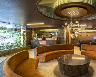 Infiniti Hotel & Spa - Indore - Oleskelutila
