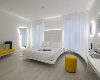 Ahd Rooms - Milan - Bedroom
