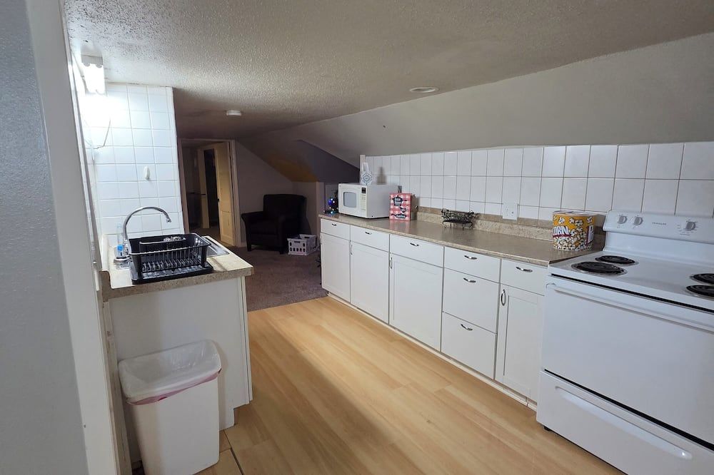 Cozy 1-bedroom apartment in fantastic Mount Pleasant with AC - Mount Pleasant - Küche