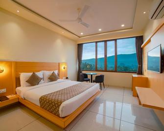 Hotel Greenland - Jūnāgadh - Habitación