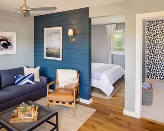 Journey East Hampton - East Hampton - Salon