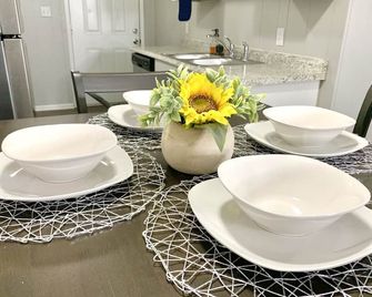 Renovated 2br By Msu, Downtown & Restaurants - Starkville - Salle à manger
