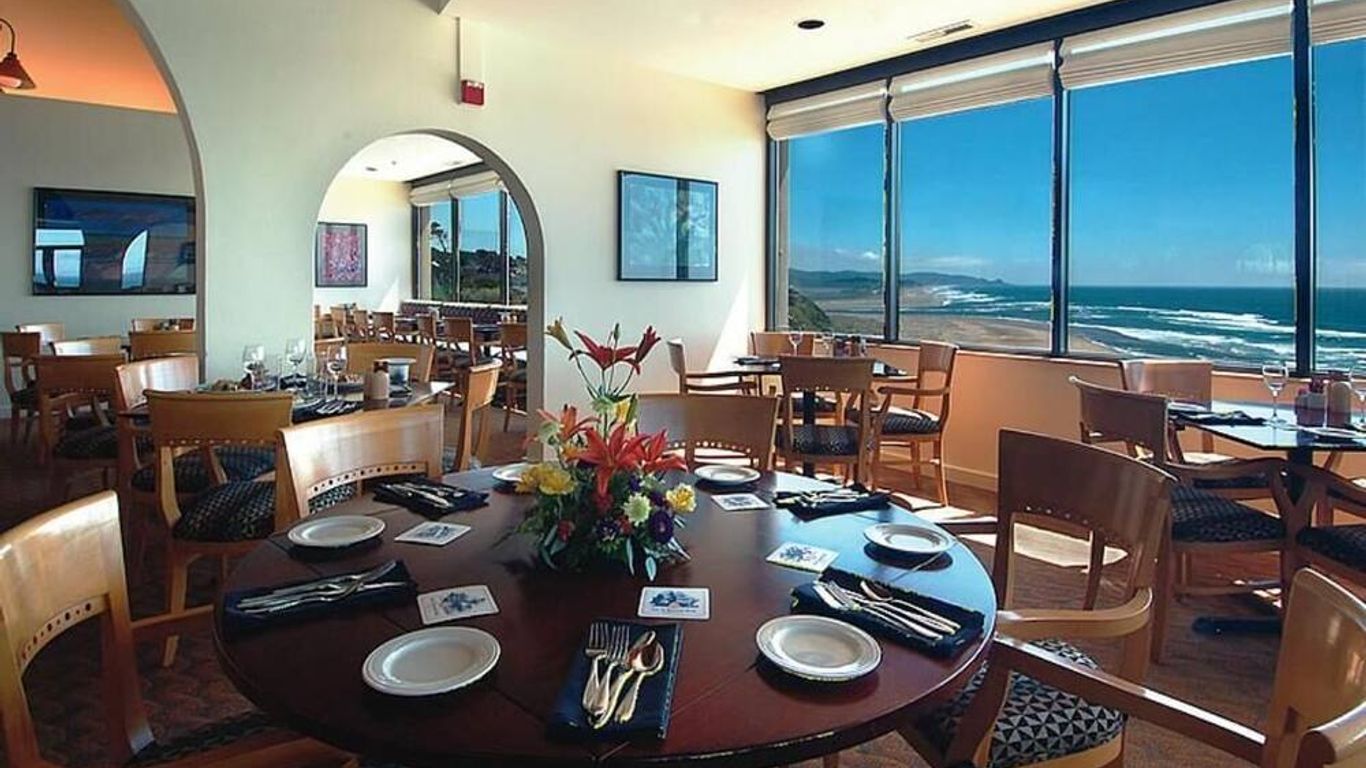 Inn at Spanish Head Resort Hotel