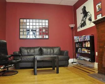 Hi Halifax Heritage House Hostel - Halifax