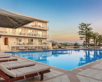 Chc Marilena Hotel - Heraclión - Piscina