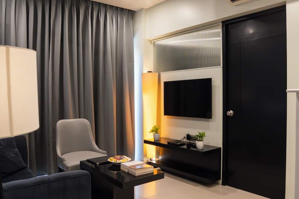 AR Suites Fontana Bay - פון