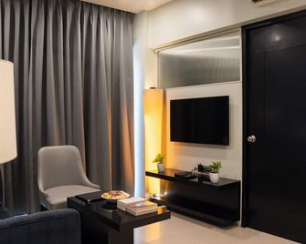AR Suites Fontana Bay - Pune
